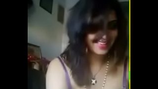 Arshi bra show on cam
